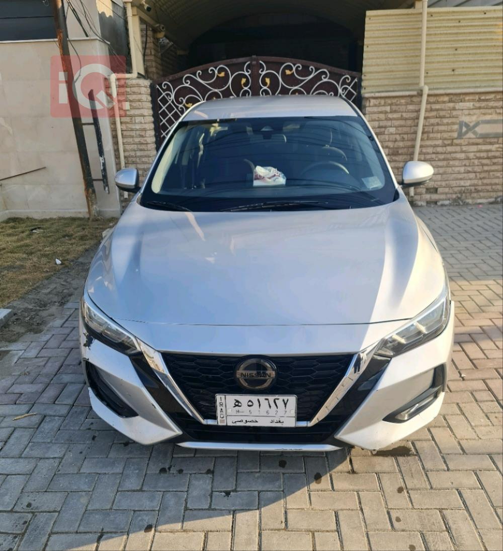 نیسان سێنترا